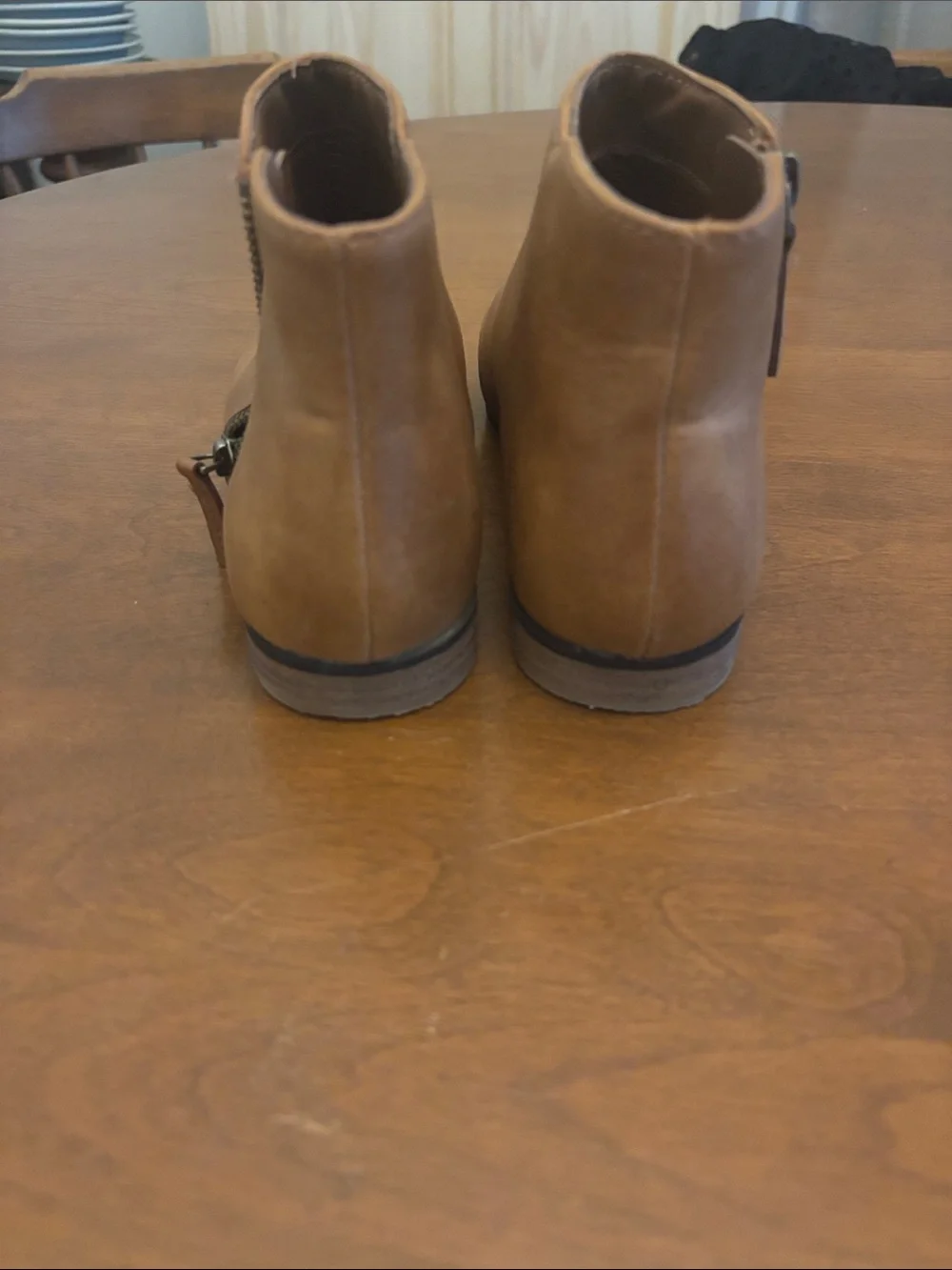 Cat & Jack Ankle Boots Size 5. EUC